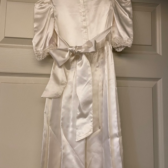 Flower Girl Dress or First Communion Dress - Picture 2 of 3